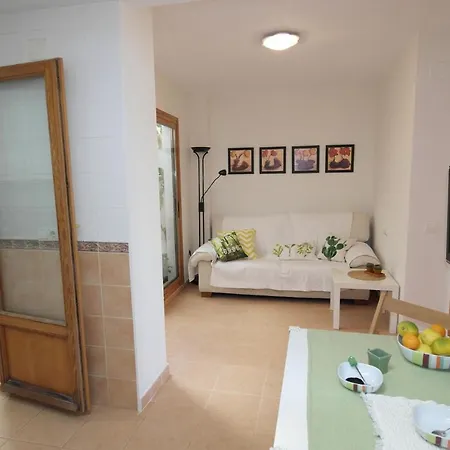 Ar2b, Coqueto En Primera Línea De Playa Apartamento